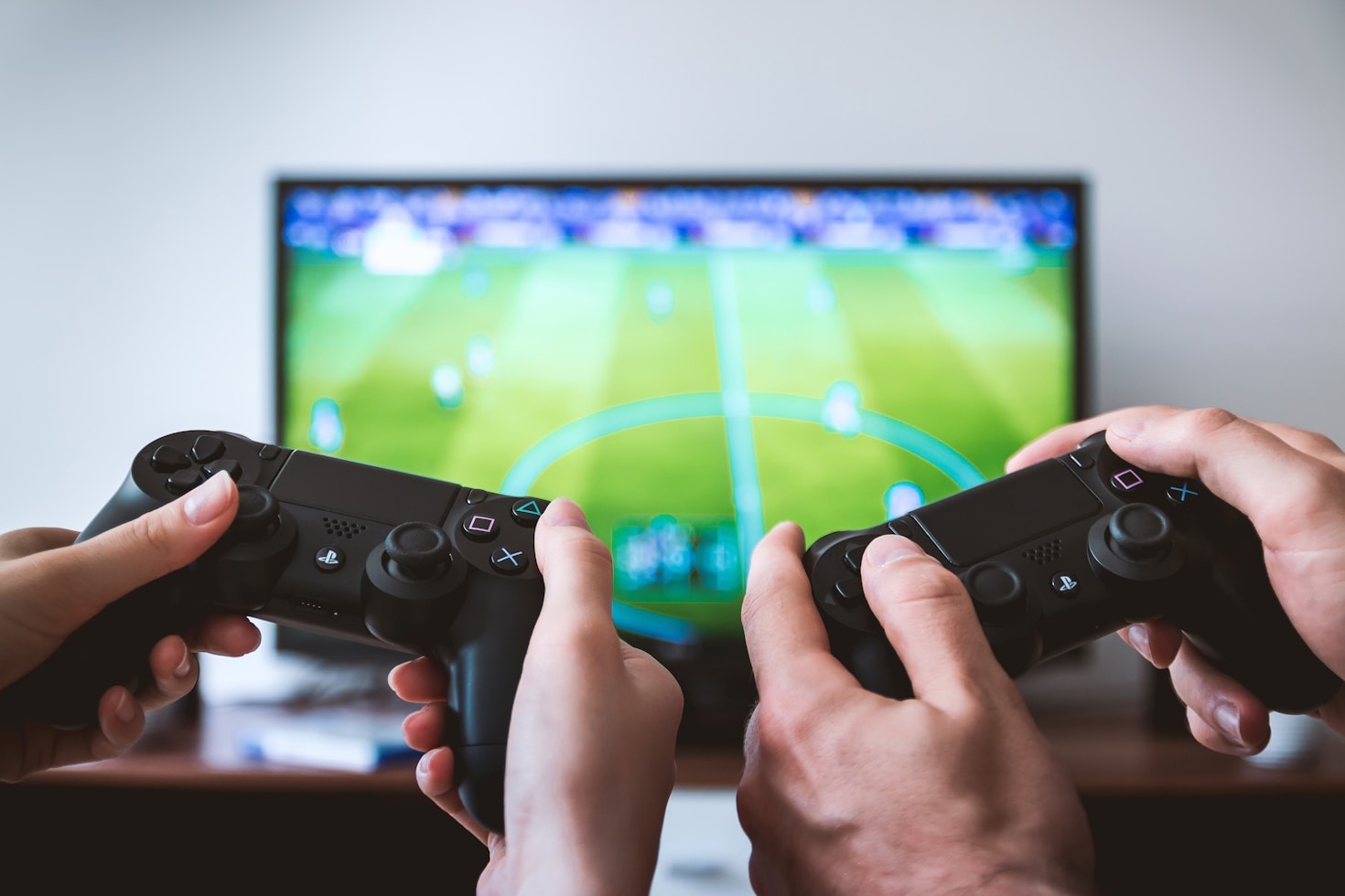 How Player Reviews Shape Game Development